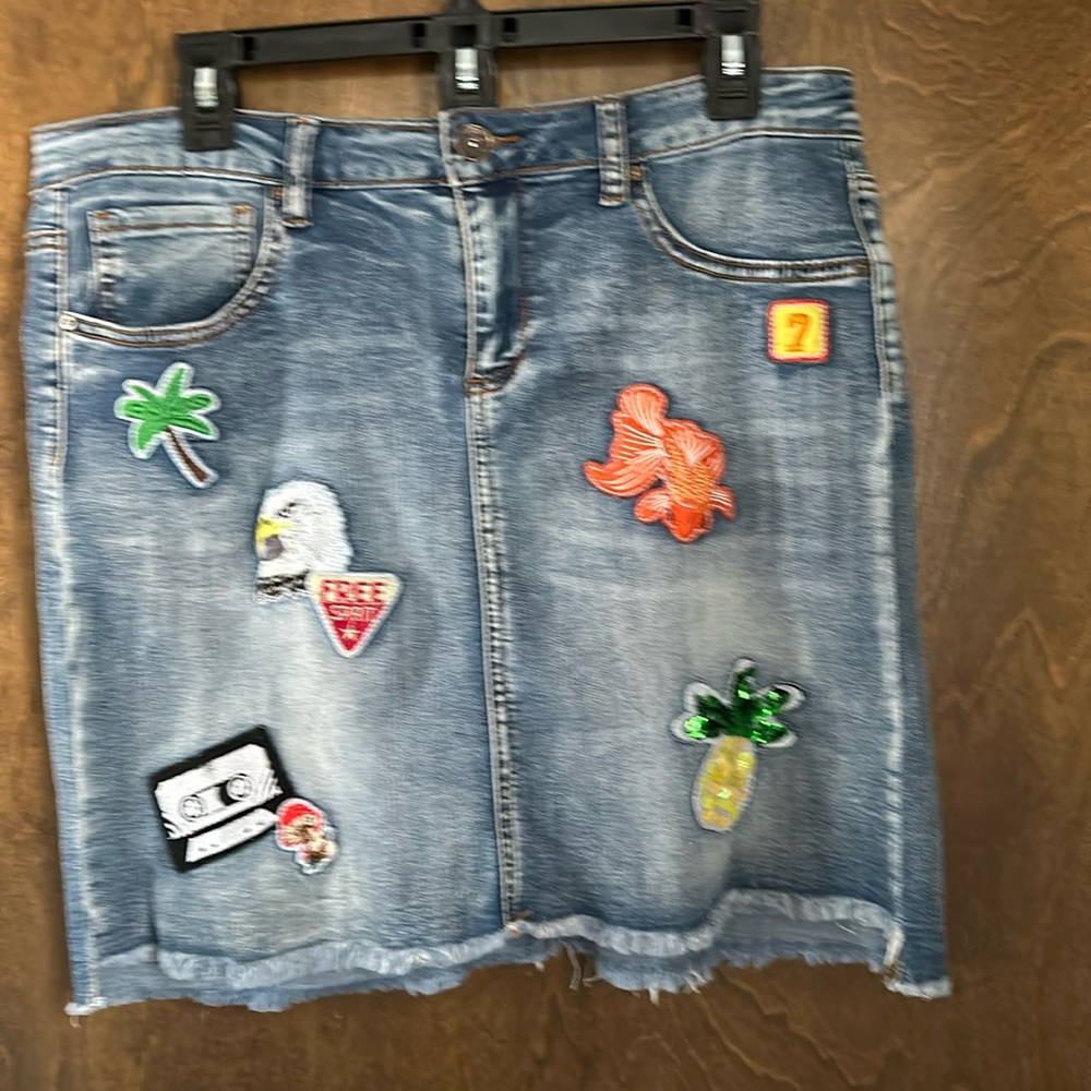 DENIM APPLIQUE SKIRT, Size 12